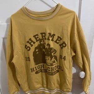 A “ The Breakfast Club sweater “